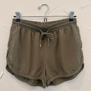 Love Tree Linen Shorts